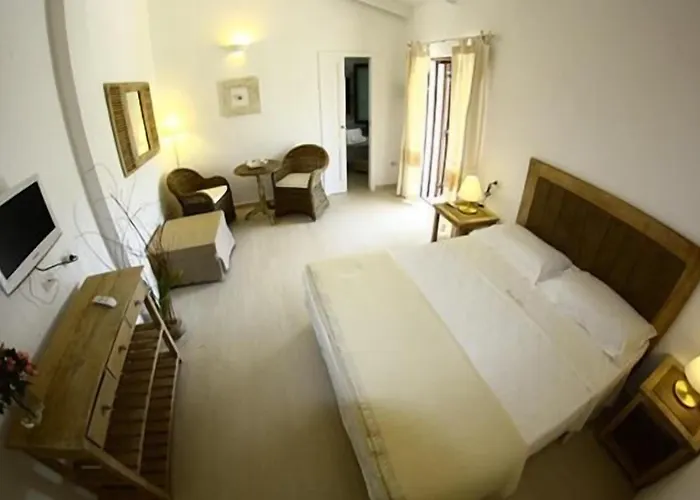 Oda ve Kahvaltı Cento Ulivi Golfo Aranci