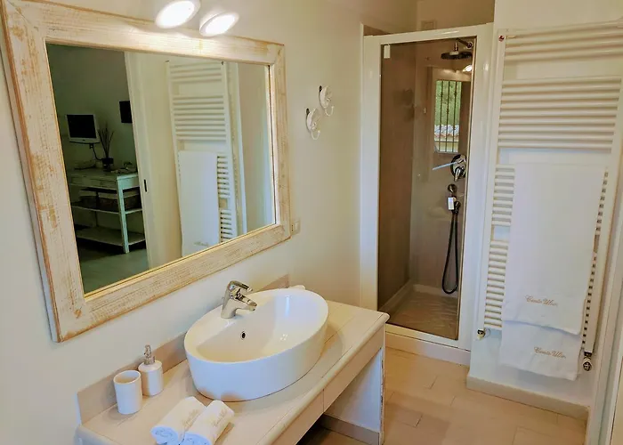 Oda ve Kahvaltı Cento Ulivi 4*