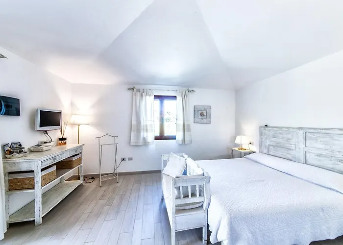 Oda ve Kahvaltı Cento Ulivi 4*