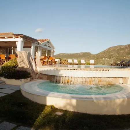 Bed & Breakfast Cento Ulivi 4*