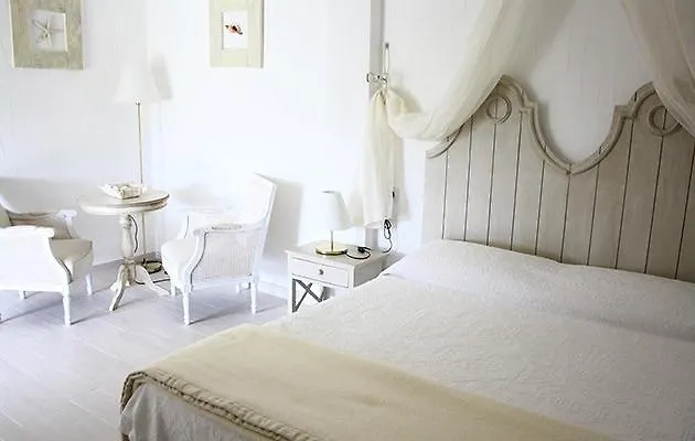 Bed & Breakfast Cento Ulivi 4*