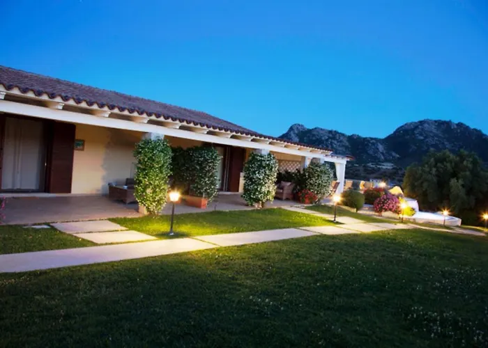 Cento Ulivi 4* 阿兰奇湾城