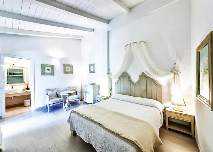 Bed & Breakfast Cento Ulivi 4*