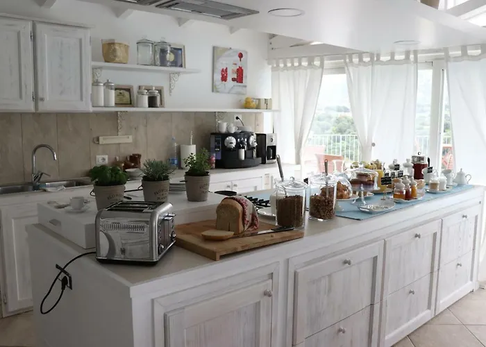 Cento Ulivi 住宿加早餐酒店 4*